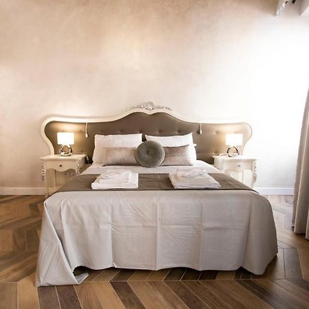 B&B Palazzo Fracassini Rome Bagian luar foto
