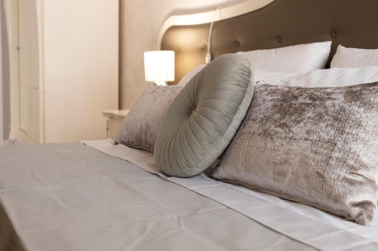 B&B Palazzo Fracassini Rome Bagian luar foto
