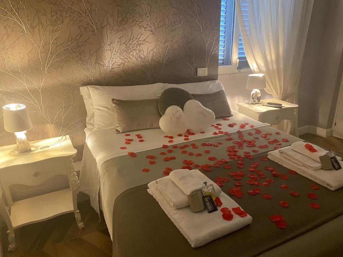 B&B Palazzo Fracassini Rome Bagian luar foto