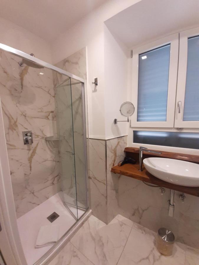 B&B Palazzo Fracassini Rome Bagian luar foto